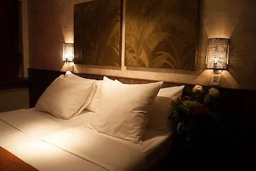 Hotel Monopole Ámsterdam 2*,